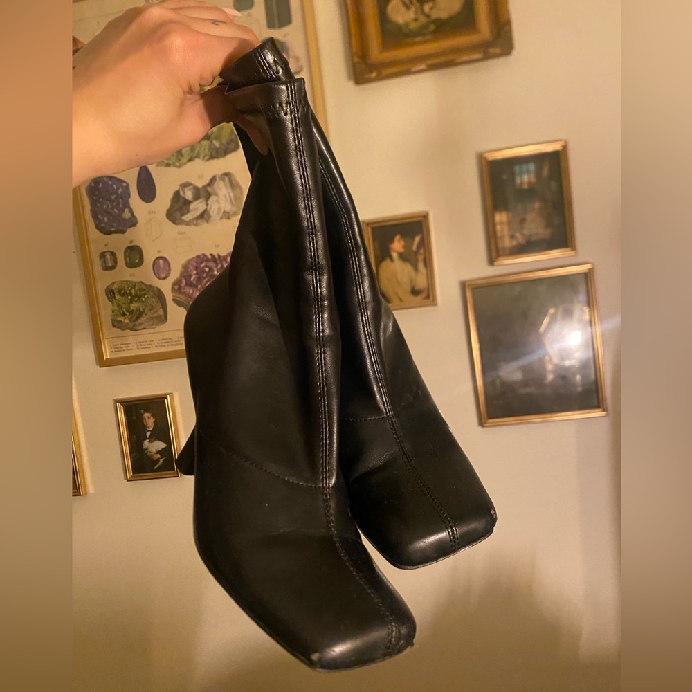 Square toe bootie - Picture 2 of 4
